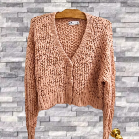 Hollister Sweaters - Hollister knit cardigan button sweater 🌸
